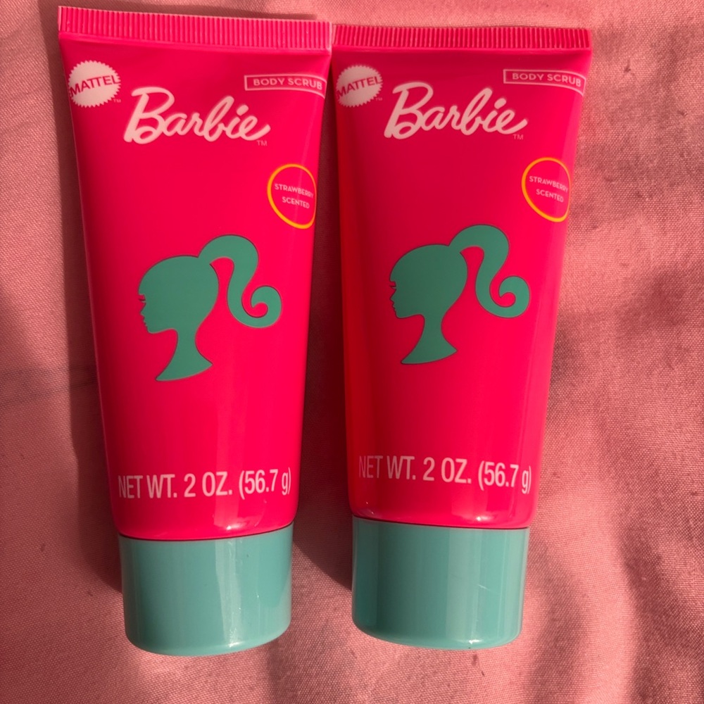 Barbie Strawberry Scented Body Scrub - Pink with Teal